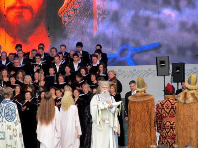 В Москве на Красной площади прошел праздничный концерт 1025 лет Крещения Руси. Автор фото председатель НСНБР А.Г.Огнивцев. 